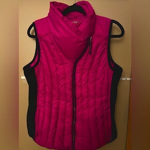 Calvin Klein performance vest large